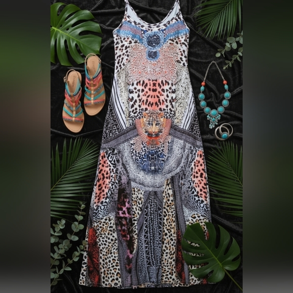 Dresses & Skirts - Maxi Dress